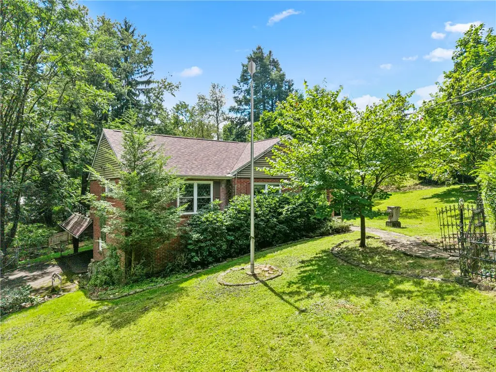 34 Woodside Rd, Pittsburgh, PA 15221 - #1