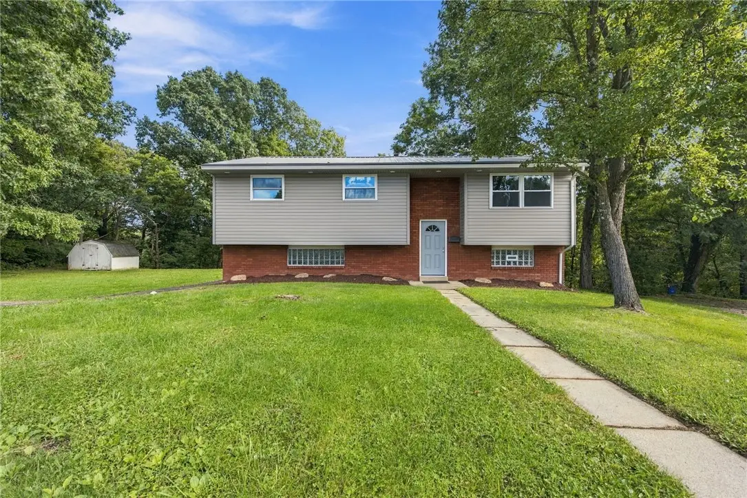 3265 Dorothy St, Lower Burrell, PA 15068 - #1