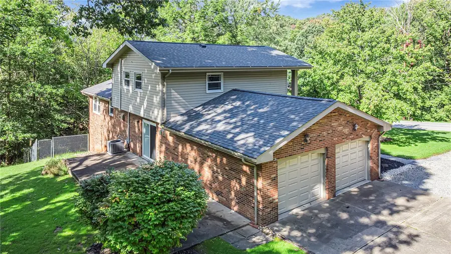 120 W Woodland Dr, Aliquippa, PA 15001 - #3