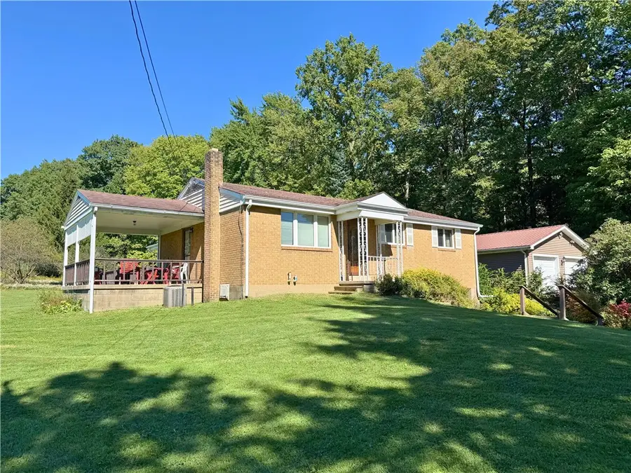 127 Blacktown Road, Grove City, PA 16127 - #2