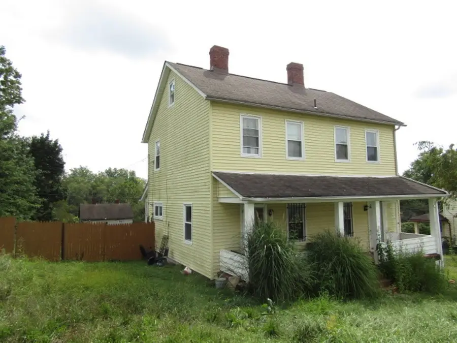 132 Pine St, Rillton, PA 15678 - #2