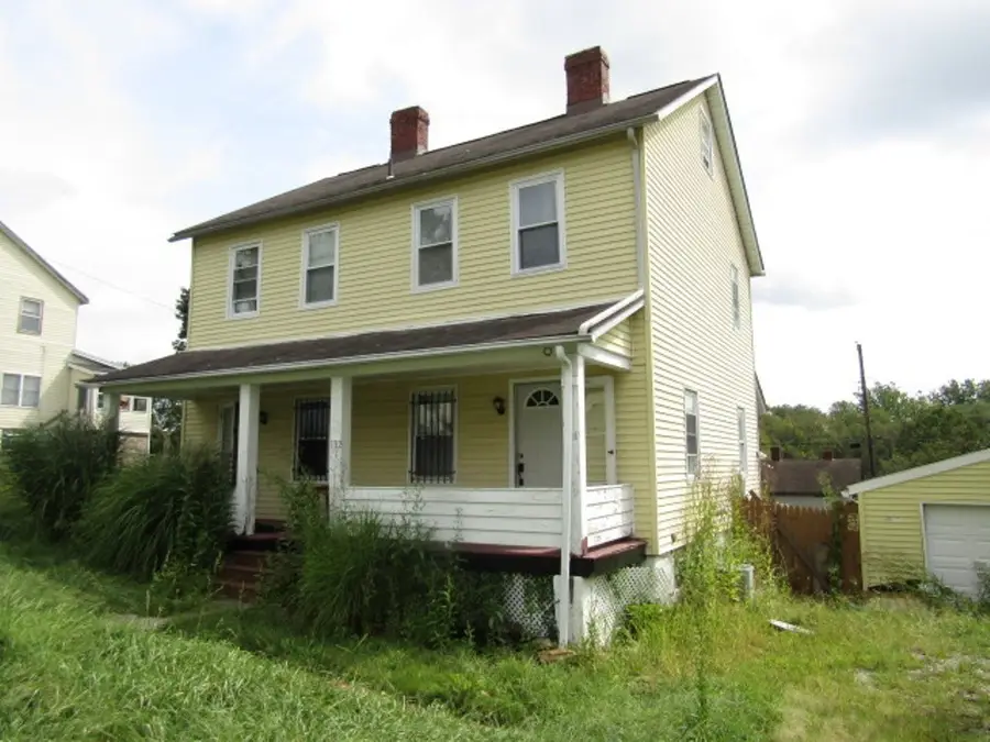 132 Pine St, Rillton, PA 15678 - #3