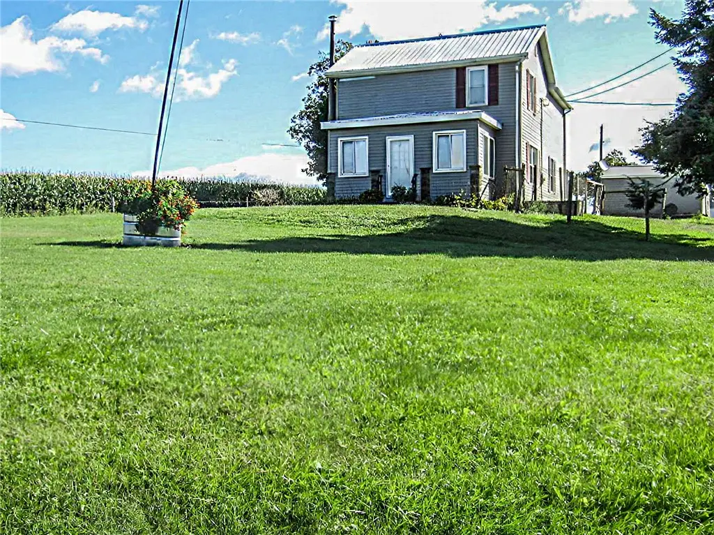 2402 State Route 351, Enon Valley, PA 16120 - #1