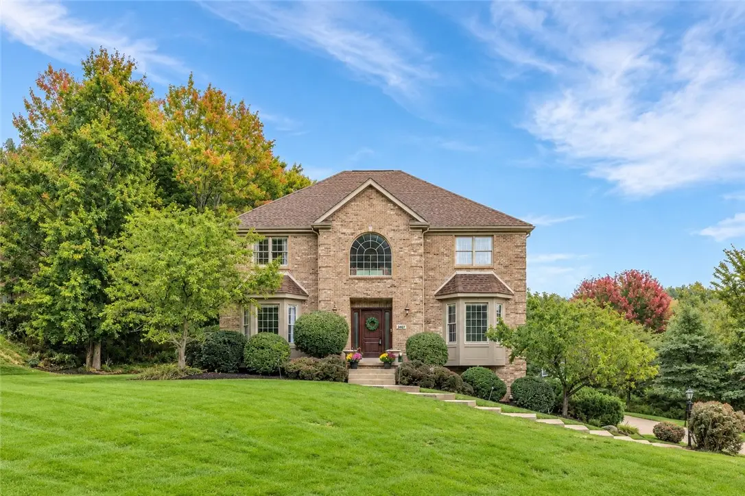 402 Honey Locust Dr, Cranberry, PA 16066 - #1