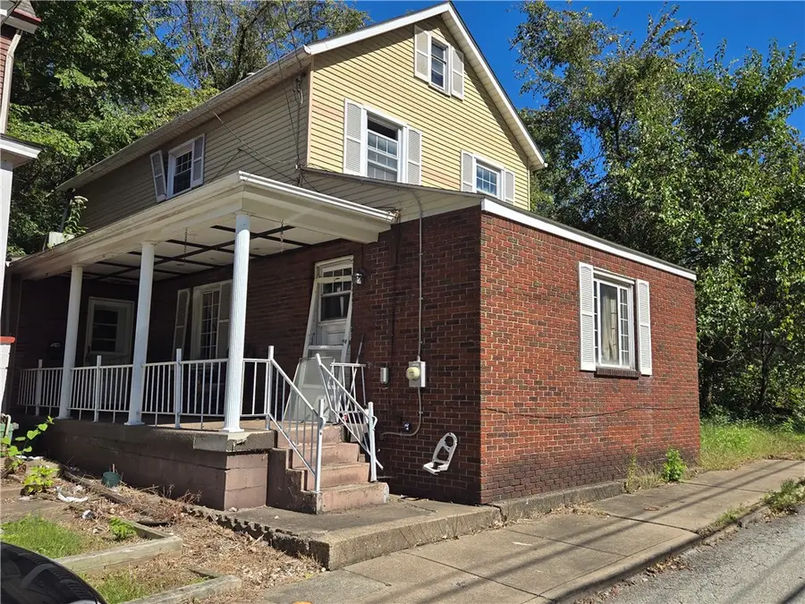 3077 Auberle St, McKeesport, PA 15132 - #2