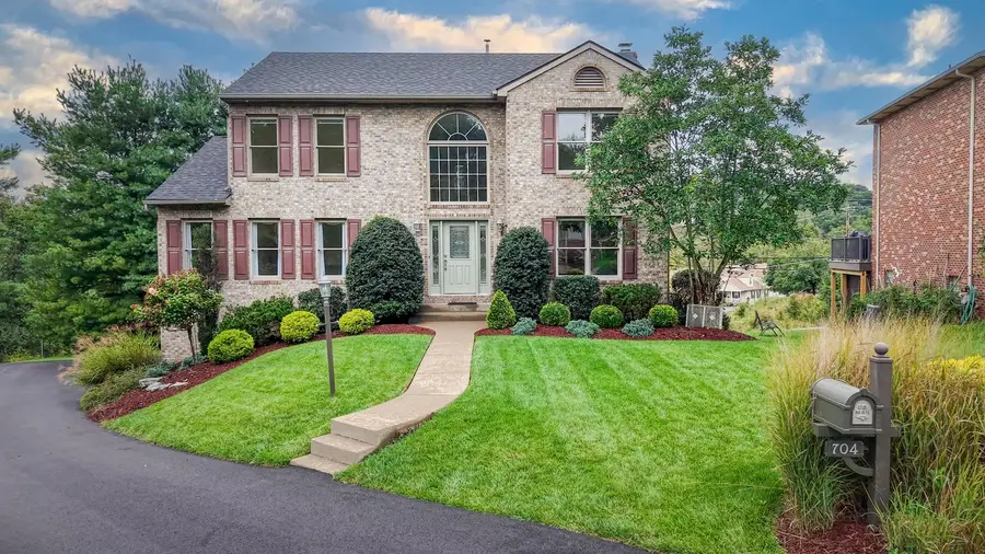 704 Red Barn Court, Bethel Park, PA 15102 - #2