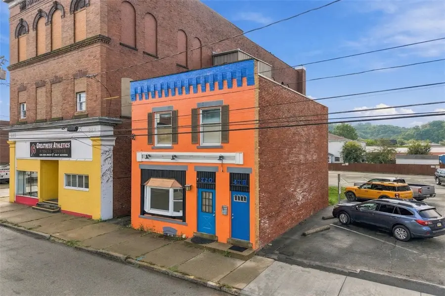 205 5th Ave, Tarentum, PA 15084 - #2