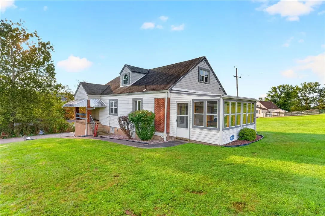 212 East Ave, West Mifflin, PA 15122 - #1