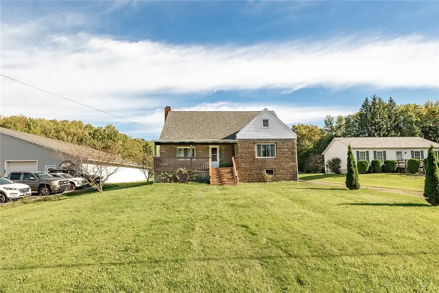 568 E Main St Ext, Grove City, PA 16127 - #2