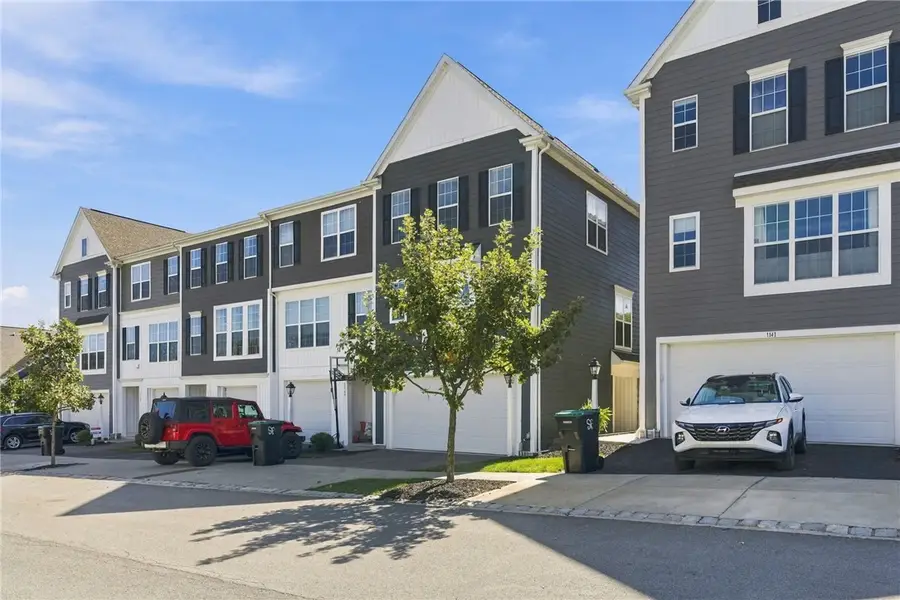 1143 Sray Ln, Bridgeville, PA 15017 - #2