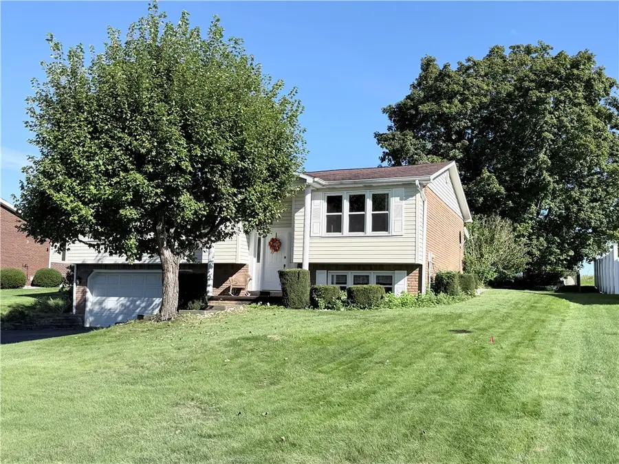722 Courtview Dr, Greensburg, PA 15601 - #2