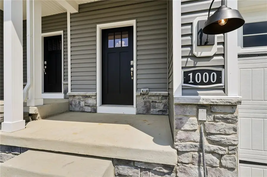165 Sweetwater Dr, Moon, PA 15108 - #3