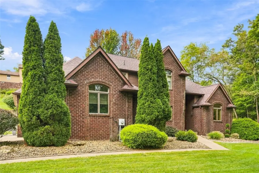2000 Rebecca St, North Huntingdon, PA 15642 - #2