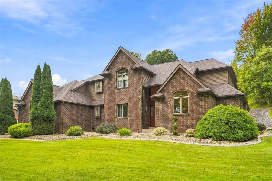 2000 Rebecca St, North Huntingdon, PA 15642 - #3