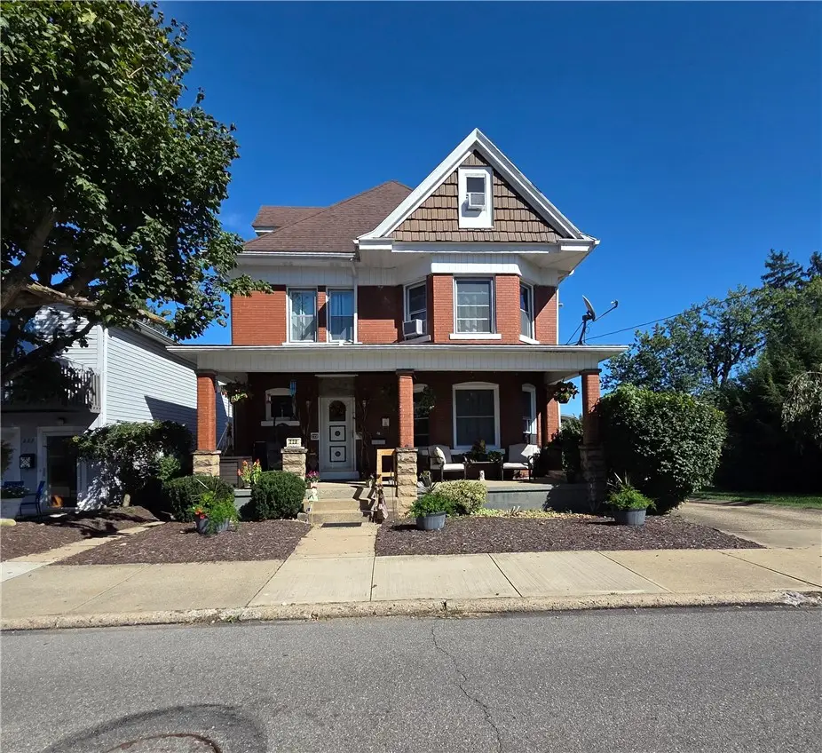 220 Grace Ave, Canonsburg, PA 15317 - #1