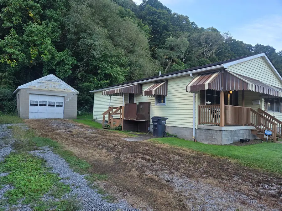 208 5th Ave., Ford City, PA 16226 - #3