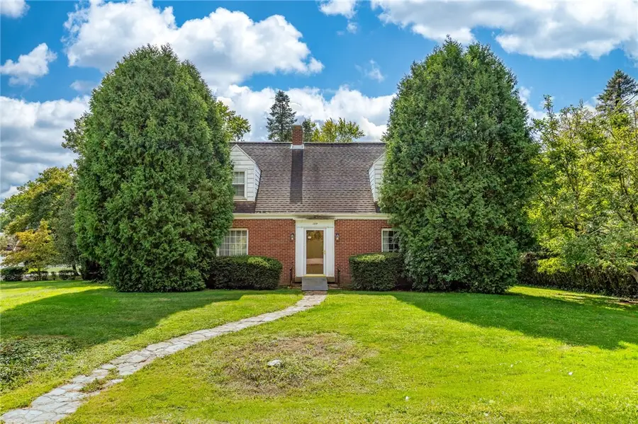 109 Rosewood Ave, Beaver Falls, PA 15010 - #2