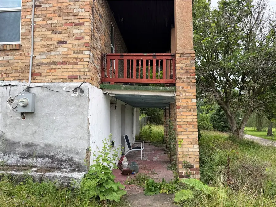 201 Elm Rd, Uniontown, PA 15401 - #3