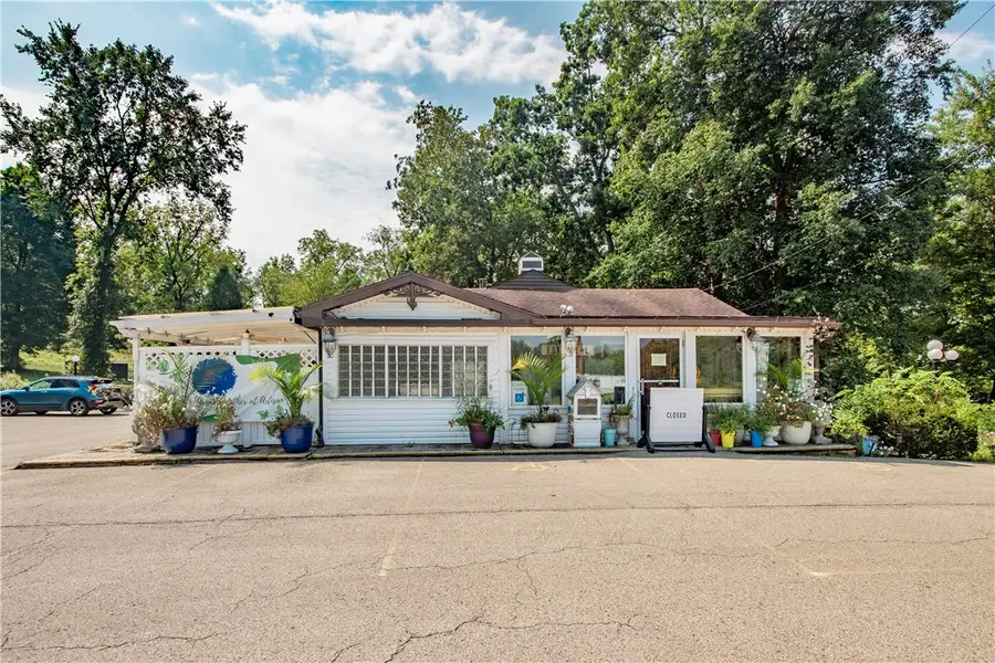 781 New Castle Rd, Butler, PA 16001 - #3