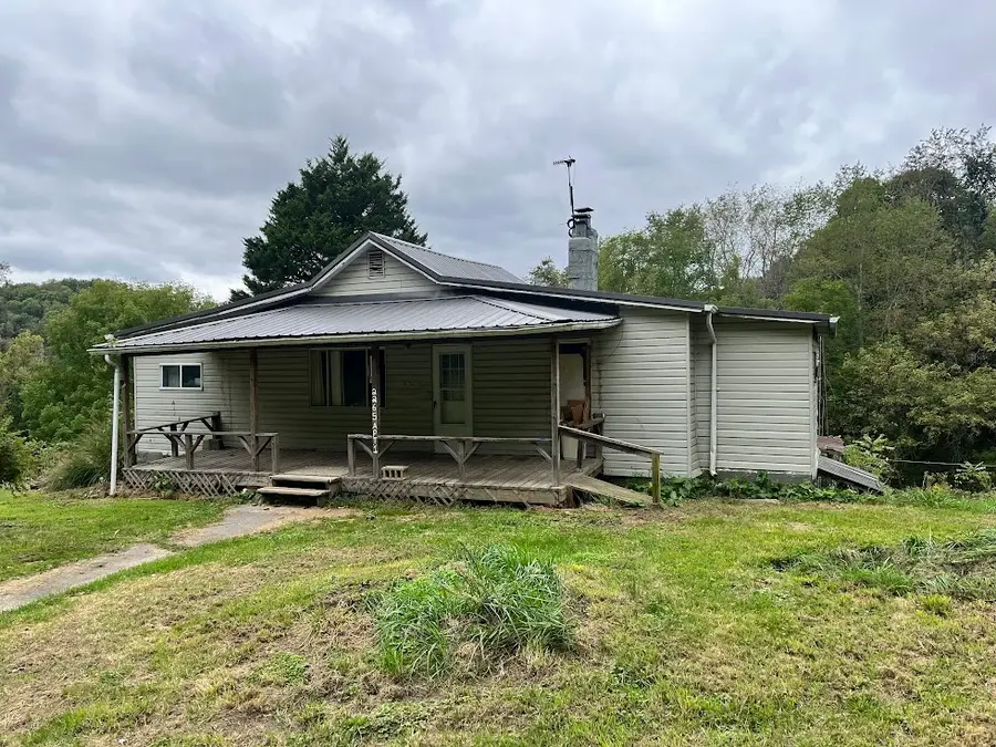 2265 S. Eighty Eight Road, Greensboro, PA 15338 - #2