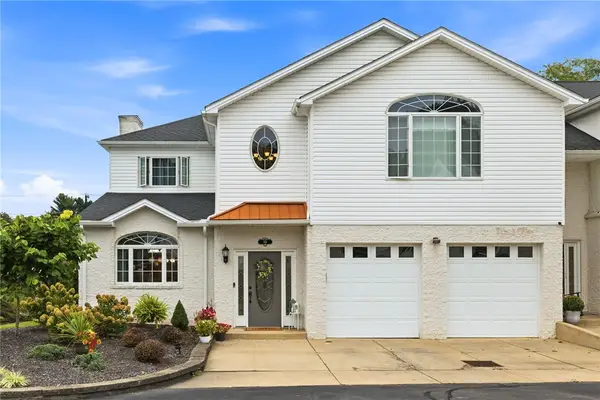 101 Chateau Dr, Aliquippa, PA 15001