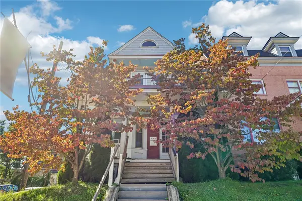 998 Greenfield Avenue, Pittsburgh, PA 15217