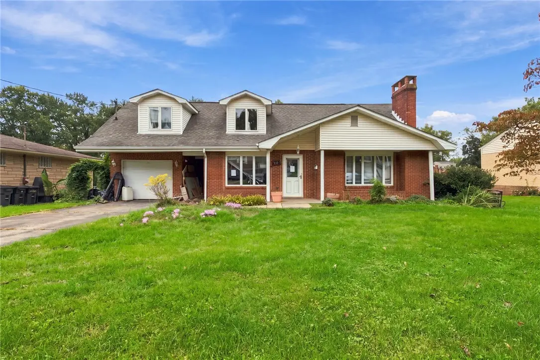 712 William Dr, Trafford, PA 15085 - #1