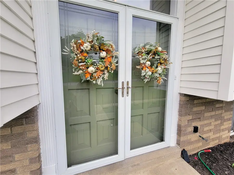 1548 Berryman Ave, South Park, PA 15129 - #2
