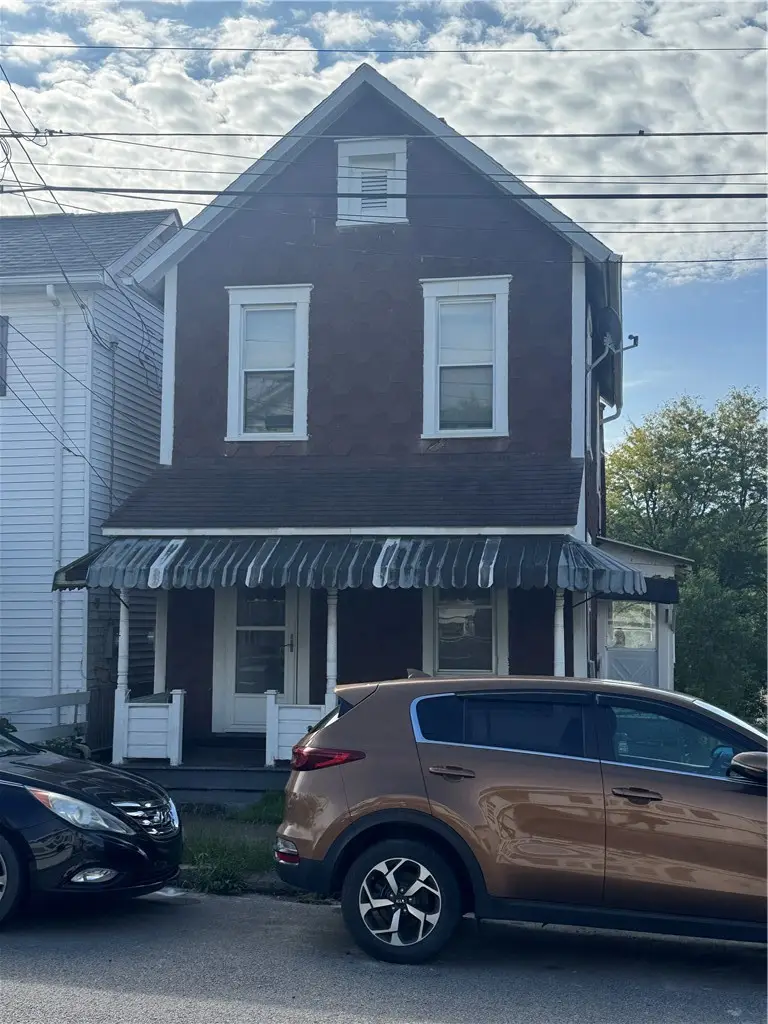 920 Fayette St, Washington, PA 15301 - #1