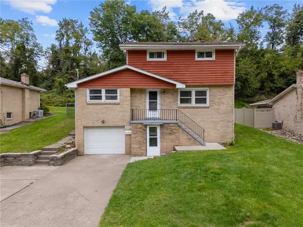 4710 Bowes Ave, West Mifflin, PA 15122