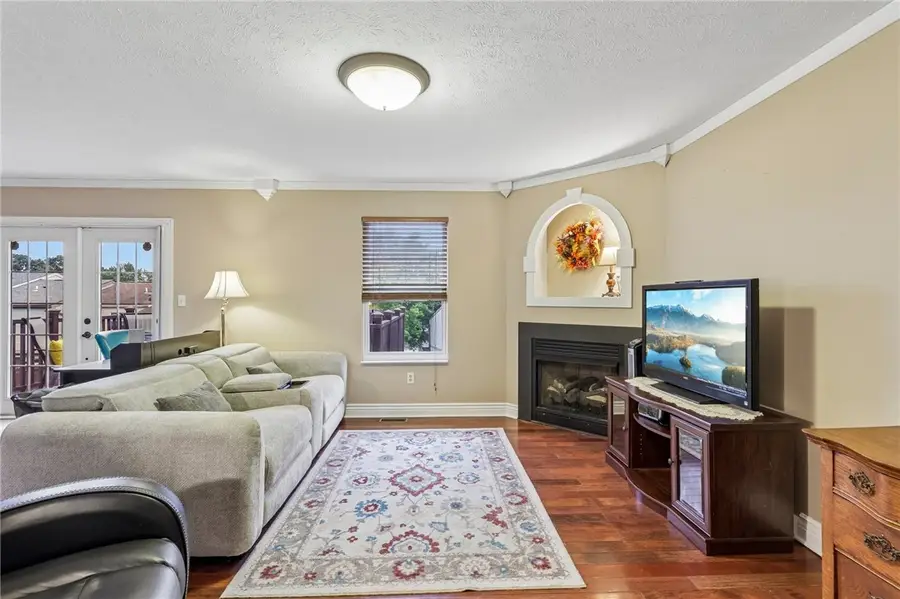 556 Ten Point Ln, Cranberry, PA 16066 - #3