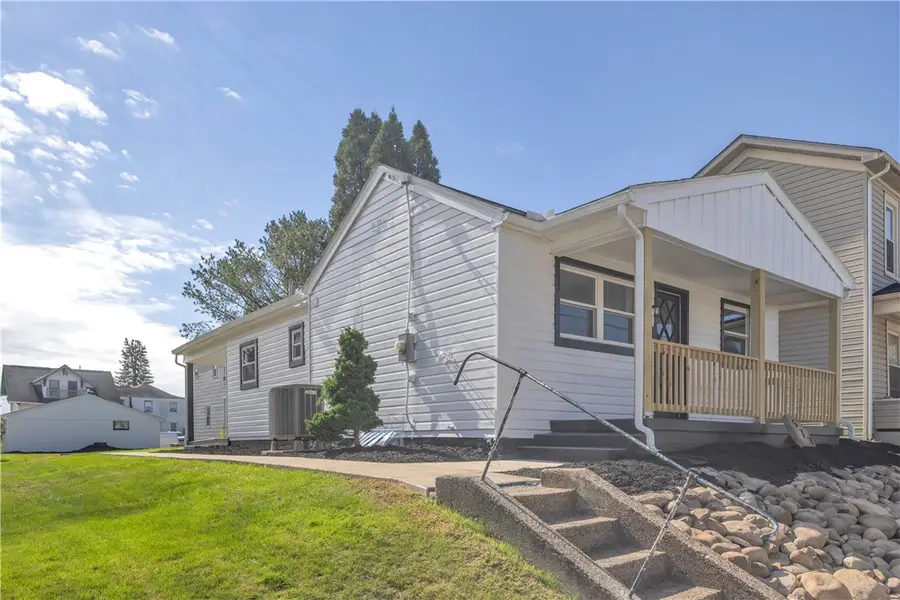 577 Jefferson St, Rochester, PA 15074 - #3
