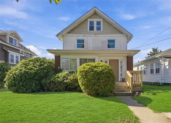 411 Riverview Dr, New Kensington, PA 15068