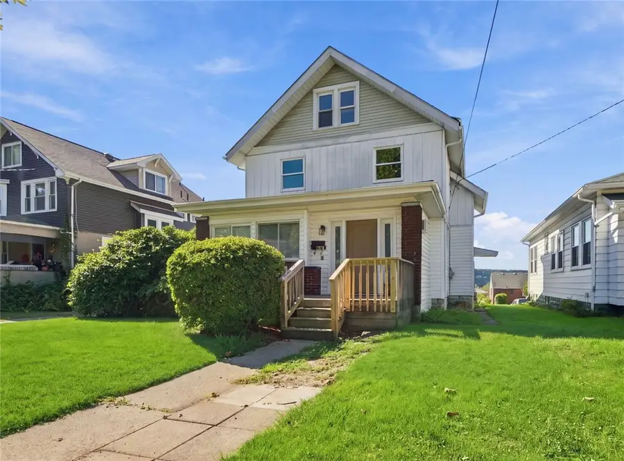 411 Riverview Dr, New Kensington, PA 15068 - #2