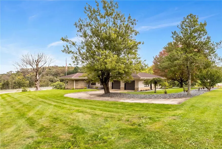 102 Peasant Village Ln, Belle Vernon, PA 15012 - #3