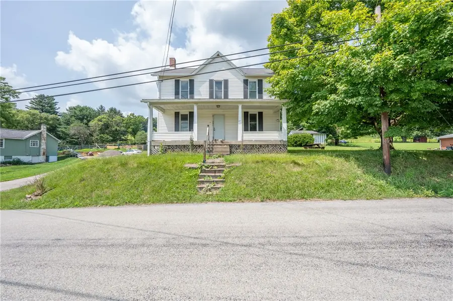 102 Amherst Ln, Ligonier, PA 15658 - #2