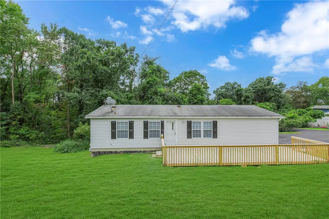 353 Pleasant Dr, Aliquippa, PA 15001 - #1