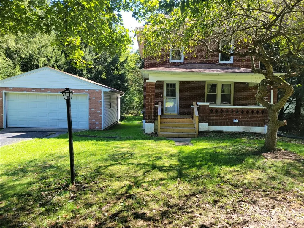 2019 Parkdale Ave, Hermitage, PA 16148 - #1