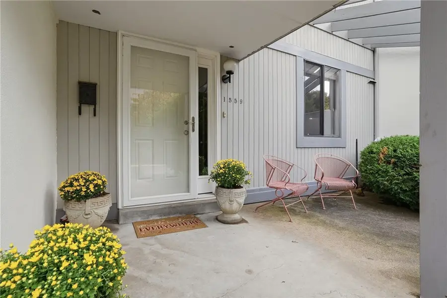1559 Pinehurst Dr, Pittsburgh, PA 15241 - #2