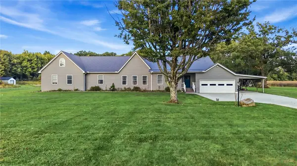 77 Coal Bank Rd, Greenville, PA 16125