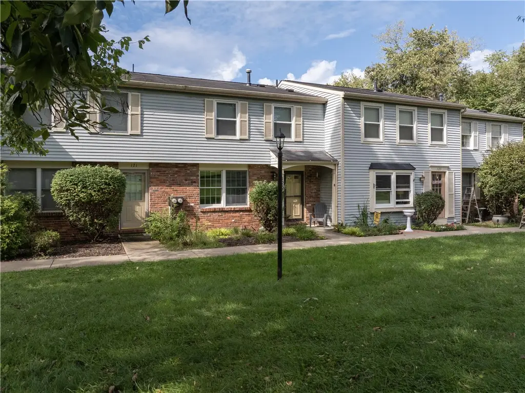 123 Brooke Drive, Venetia, PA 15367 - #1