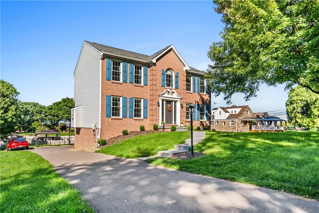 502 Meade Dr, Robinson, PA 15136 - #1