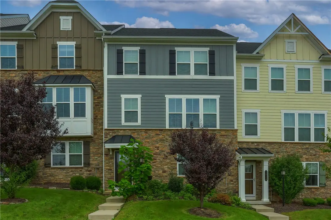 1026 Adair Ave, Valencia, PA 16059 - #1