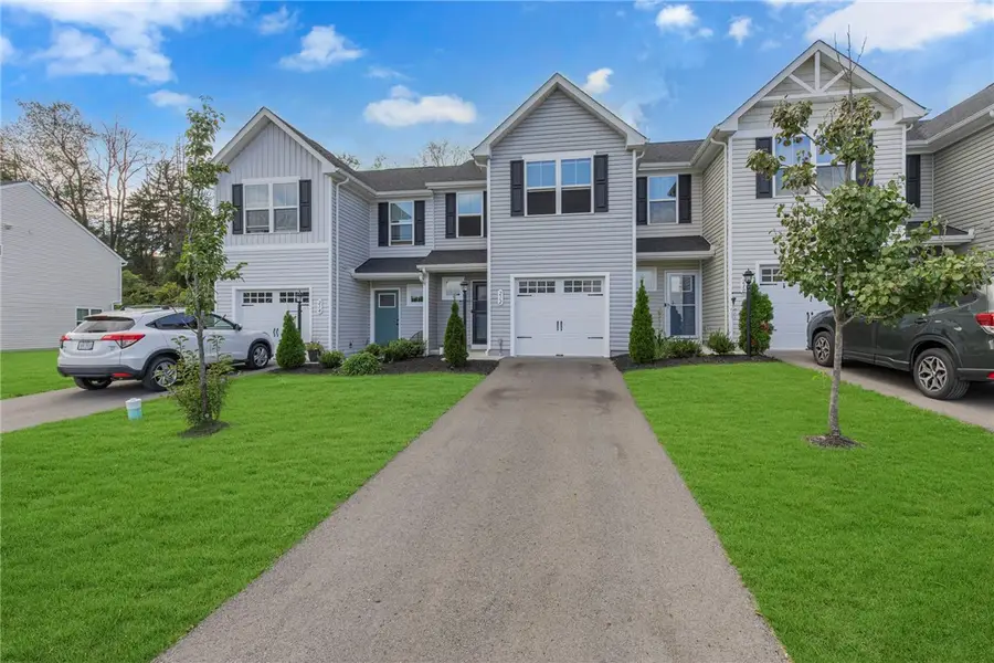 212 Smith Ln, Beaver Falls, PA 15010 - #2