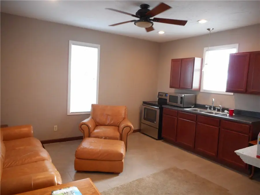 825/831 6th Street, California, PA 15419 - #2