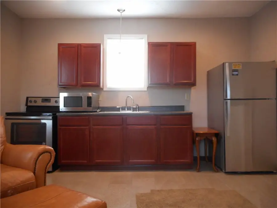 825/831 6th Street, California, PA 15419 - #3