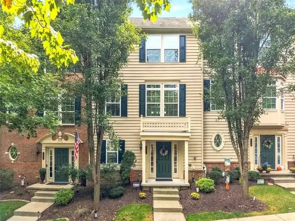 141 Lewisham Rd, Cranberry Twp, PA 16066