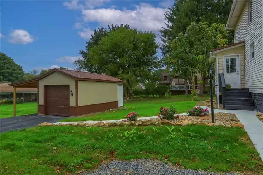 320 Morrison Ave, Ellwood City, PA 16117 - #3