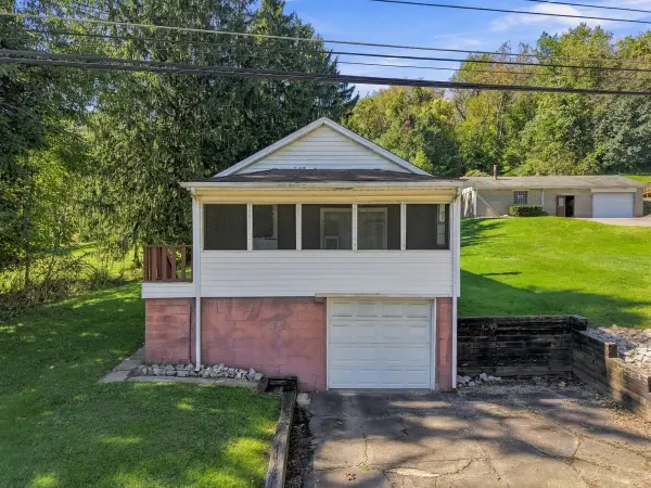 1308 Butler Road, Springdale, PA 15144