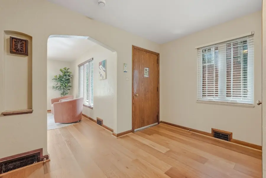 434 Beverly Road, Pittsburgh, PA 15216 - #2